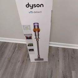 Dyson-V15-Detect-Vacuum-Cleaner