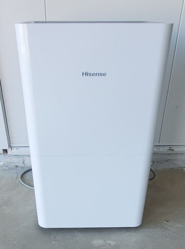 Hisense - Dehumidifier - 1.9 Gallon - 50 Pints/Day - 2 Speed - Energy Star Certified - Model# DH5024K1W