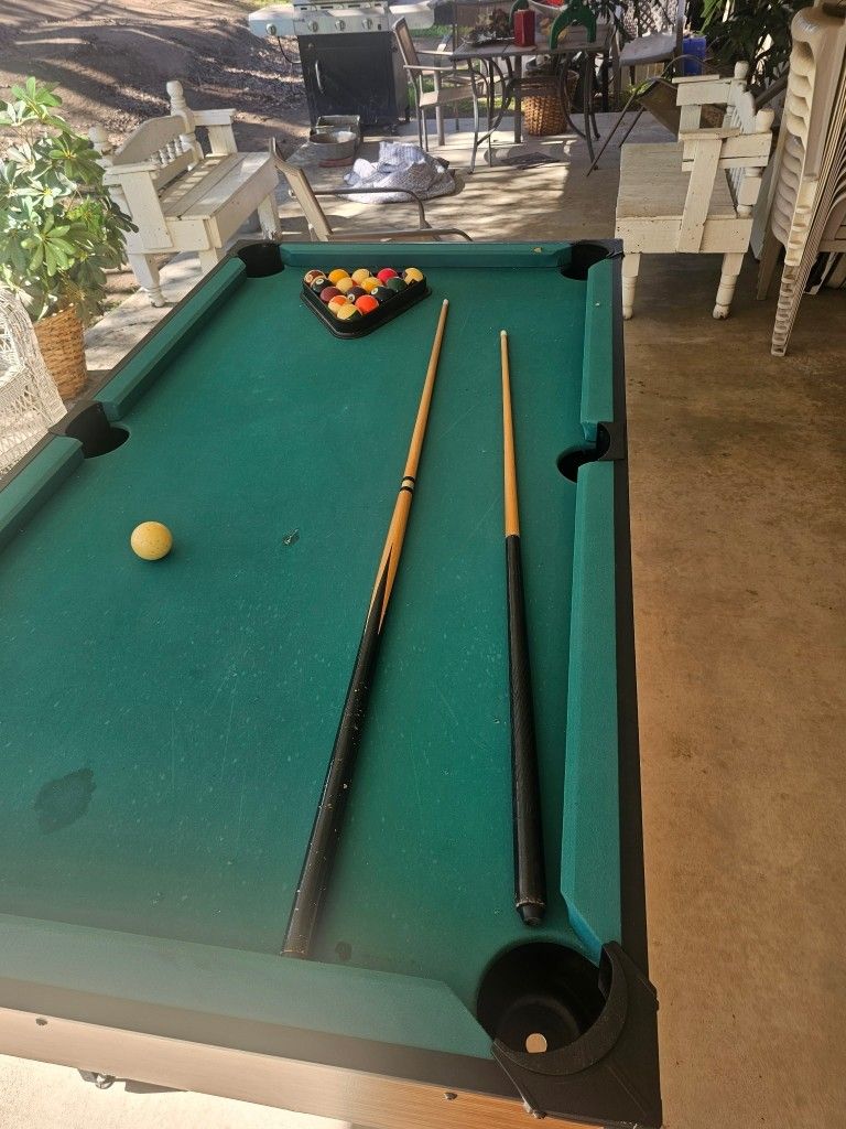 6' BOX POOL TABLE, $250 WITH DELIVERY. 
