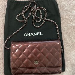 Crossbody purse