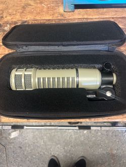 Electro voice RE-20 dynamic microphone
