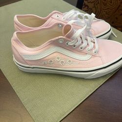 Pink Women’s Vans With Flowers 