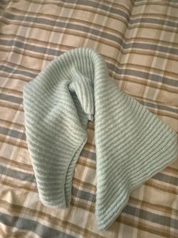 Light Blue Ribbed Knit Scarf