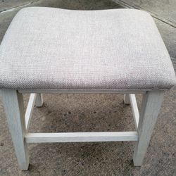 2 bar stools and kitchen dining chairs for sale