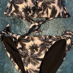 Womens 2 Piece Bikini Swimwear Size Small 