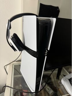 Ps5 pro with headset and monitor