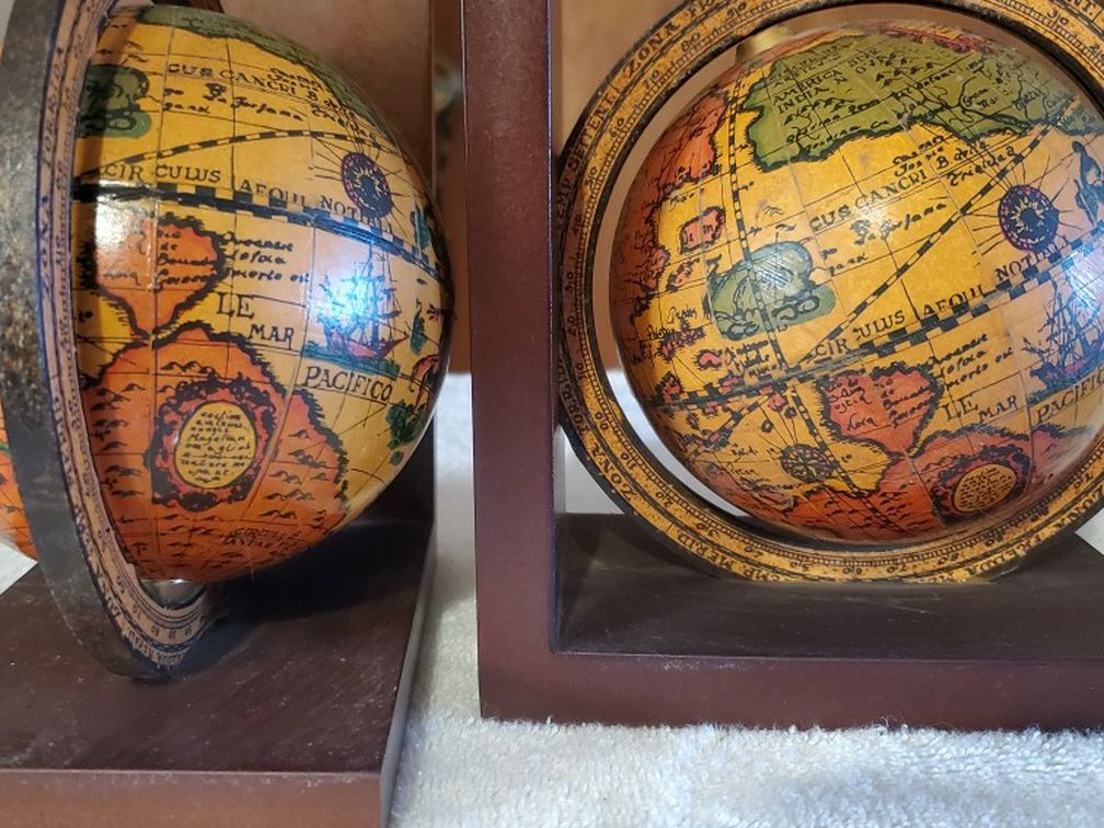Vintage Italian Made Globe Bookends