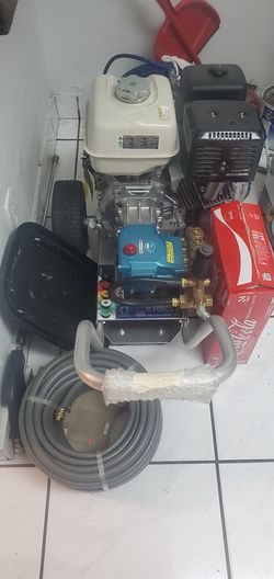 Pressure wash machine