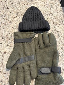 WINTER GLOVES & HAT
