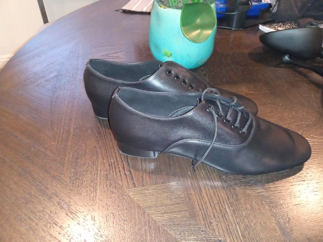 Dance Shoes 13M New Felt-bottoms