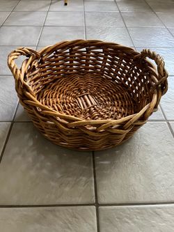 Wicker Basket large & sturdy approx size 16” round
