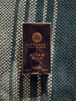 Versace  Dylan Blue Pour Homme Eau de Toilette 3.4 oz/ 100 mL