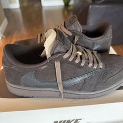 Travis Scott Jordan 1 Velvet Brown