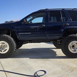 2004 Jeep Grand Cherokee