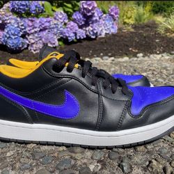 Nike Air Jordan - Size 10.5 - Like New!