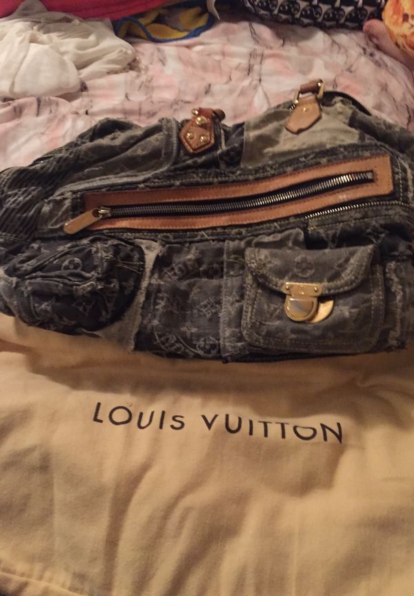 Louis Vuitton very authentic/used purse for Sale in Dallas, TX - OfferUp