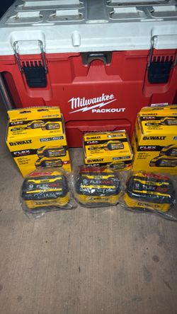 Dewalt flex volt 20v/60v (9.0ah ) (NEW)