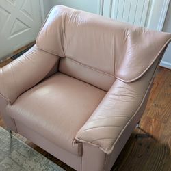 Retro Pink Leather Chair 