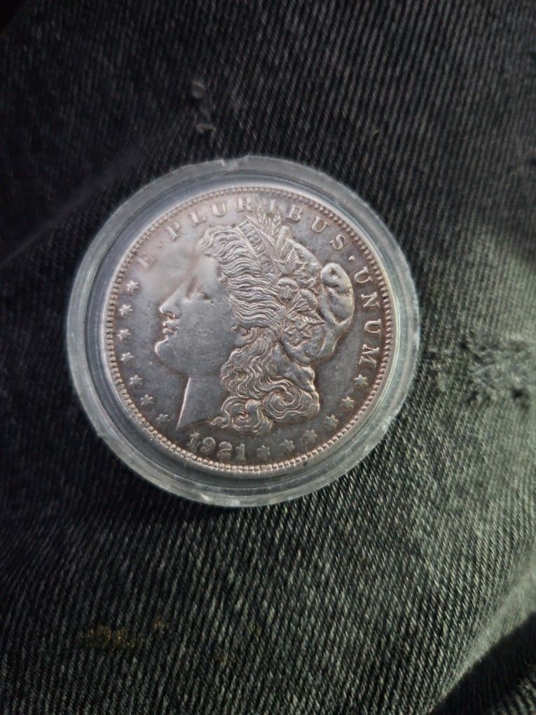 1921  Broken Dye Morgan Silver Dollar