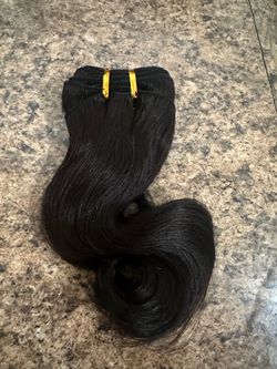 WEAVING HAIR - $20 (BRAND NEW)