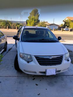 2006 Chrysler Town & Country