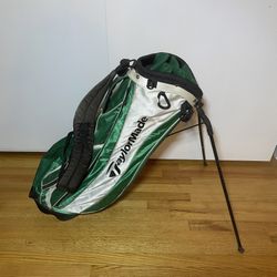 Taylormade Lightweight Golf Bag 7-Way Divide With Stand Dual Strap Pockets Green