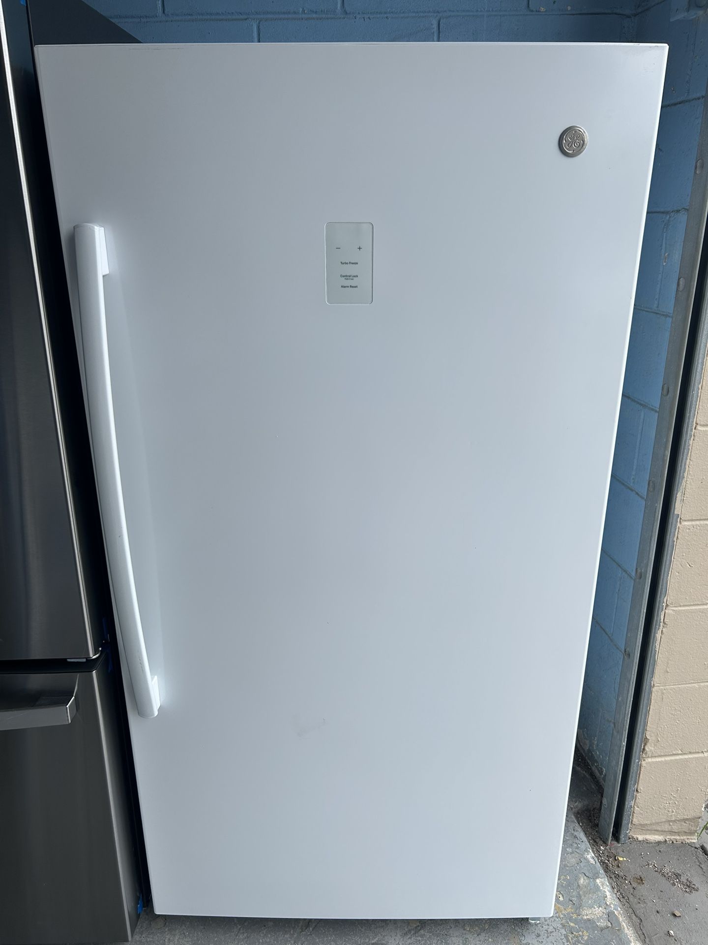 Brand New Garage Ready 17 Cu Ft Freezer