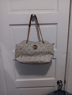 MAKE AN OFFER!!! MICHEAL KORS 
