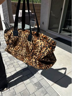 Leopard print duffel bag