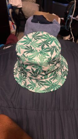 Bucket hat