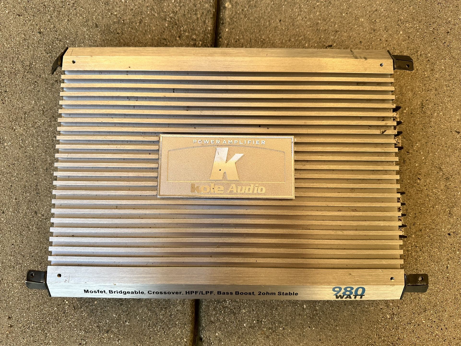 Kole Audio 980 Watt Amplifier