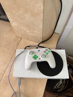 Xbox Series S Console with 2 controllers