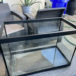 Fish Tank 20G “High”