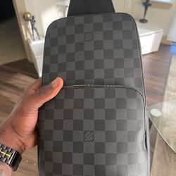 Louis Vuitton One Strap Bag for Sale in Houston, TX - OfferUp