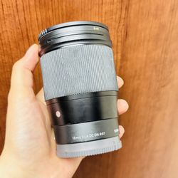 Sigma 16mm f/1.4 DC DN Contemporary SONY-E mount Lens