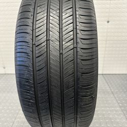 One Excellent Used Tire Hankook 225/50/17 #1019