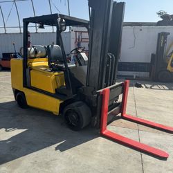 Forklift 