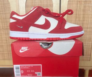 Women’s Nike dunk