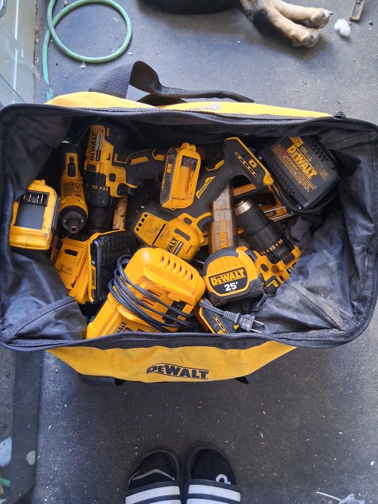 Dewalt Lot