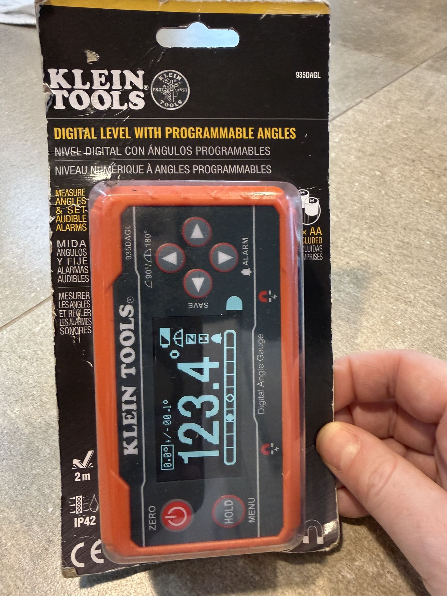 Klein Tools 935DAGL Digital Level with Programmable Angles – Dual-Axis Gauge, Strong Magnets, Protective Case, NEW