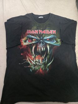 2010 Iron maiden t-shirt
