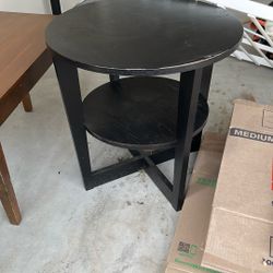 End table Free