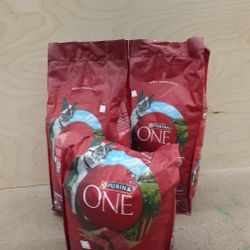 8lb – Purina ONE Small Bites Beef & Rice Adult Dry Dog Food