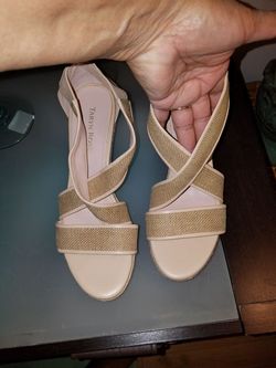 Taryn Rose wedge sandals sz7