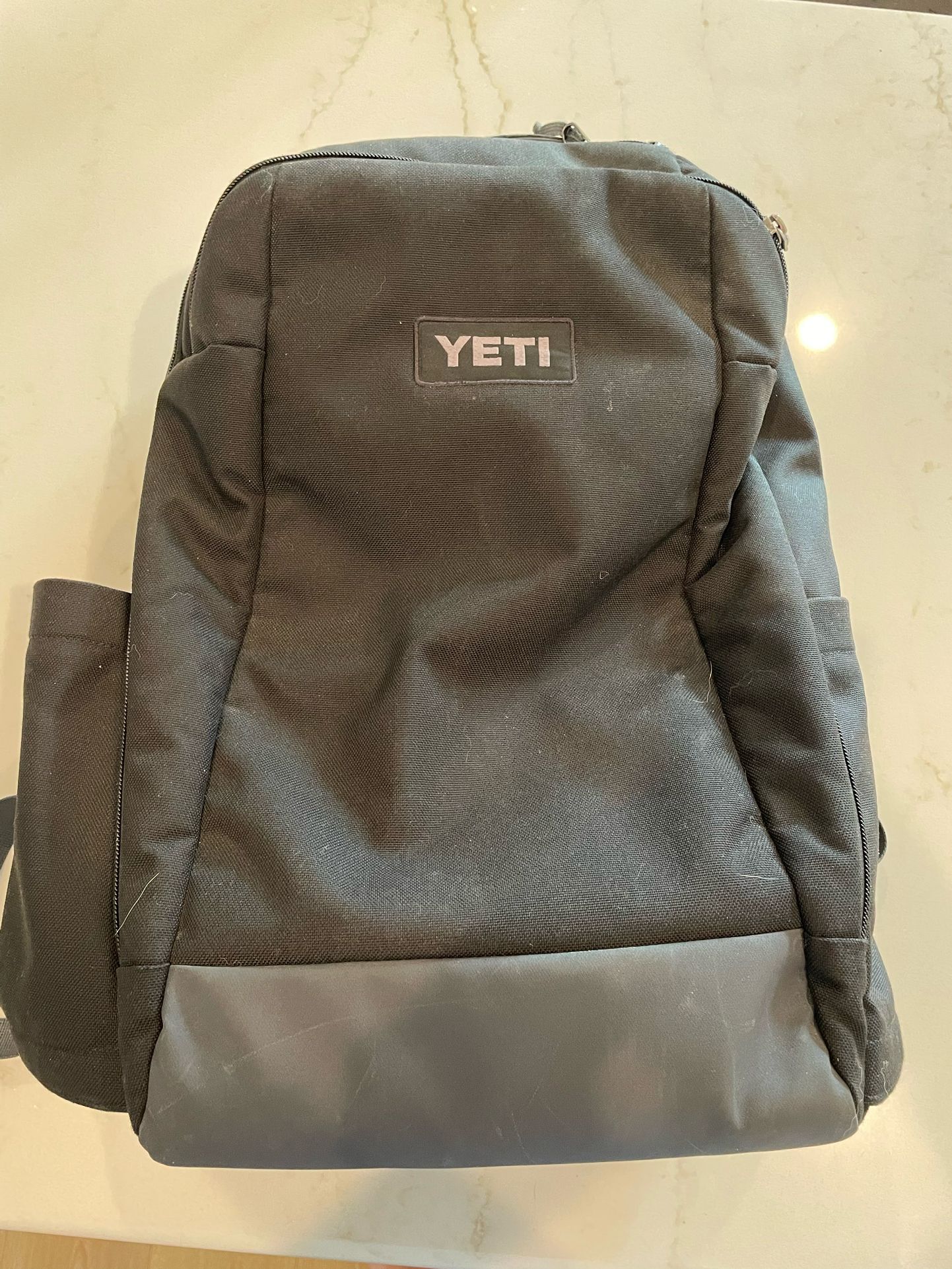 Yeti Crossroads 22 Backpack