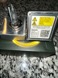 GMC / CHEVY Headlight Bulb
