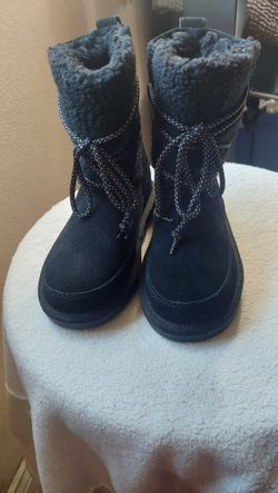 BRAND NEW KOOLABURRA BY UGG BOOTS