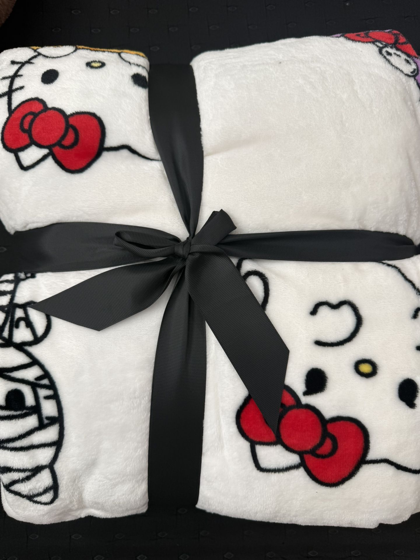 Hello Kitty Halloween Blanket