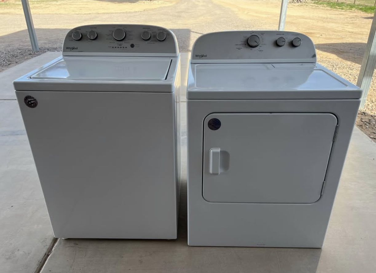 Whirlpool Washer And Dryer (Electric Dryer)