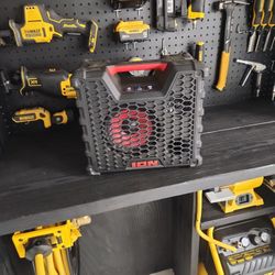 ION TAILGATER BLUETOOTH SPEAKER 